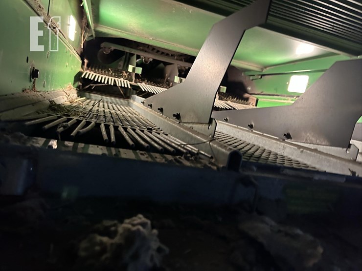 2007-john-deere-9760-sts-image-68