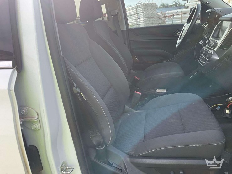 2020-chevrolet-tahoe-image-27