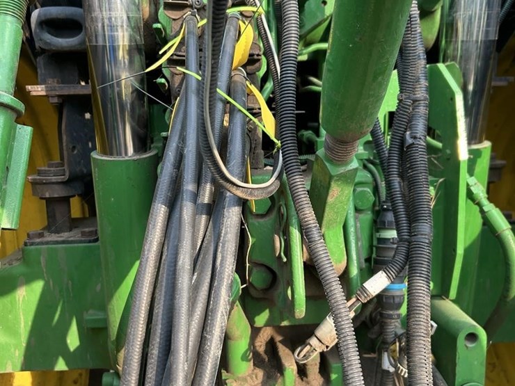 john-deere-6175r-image-49