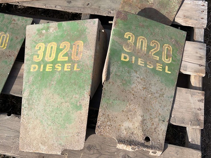 john-deere-10-image-2