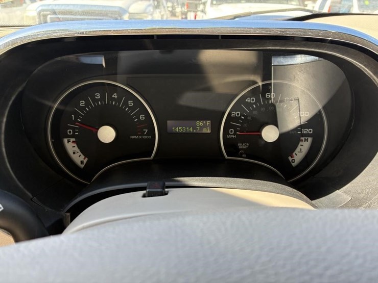 2007-ford-explorer-image-17