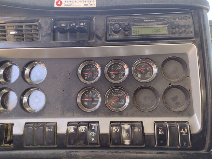 kenworth-t800-image-9