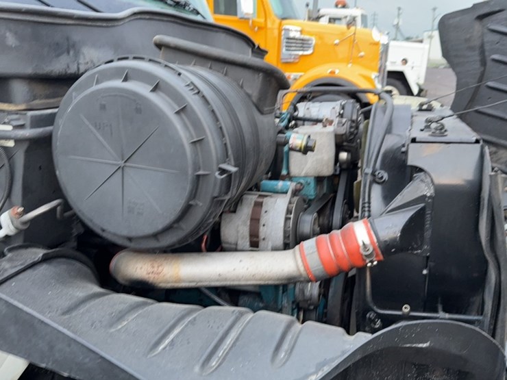 2003-international-durastar-4300-image-21