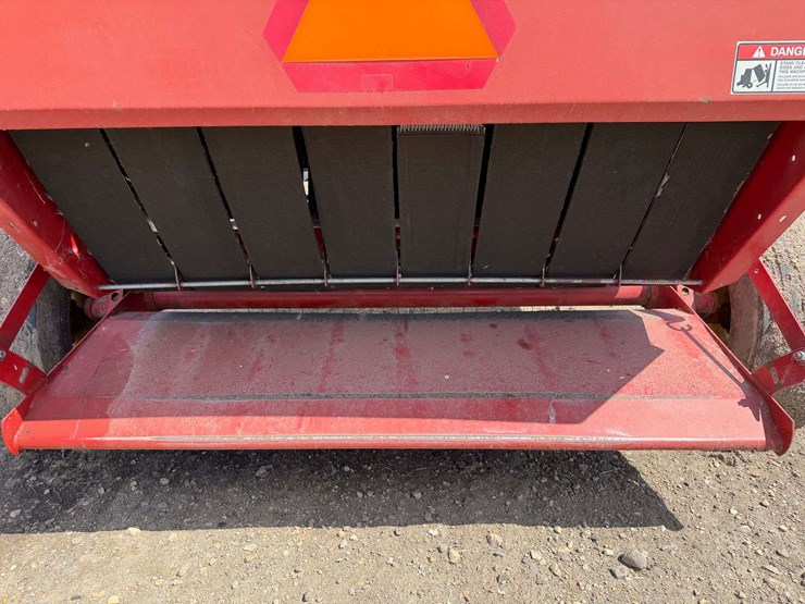 new-holland-664-image-22