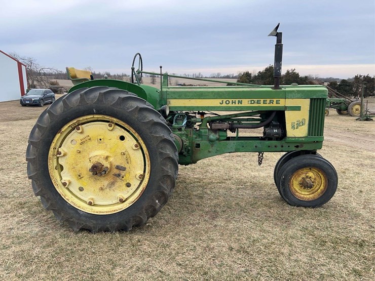 john-deere-520-image-6