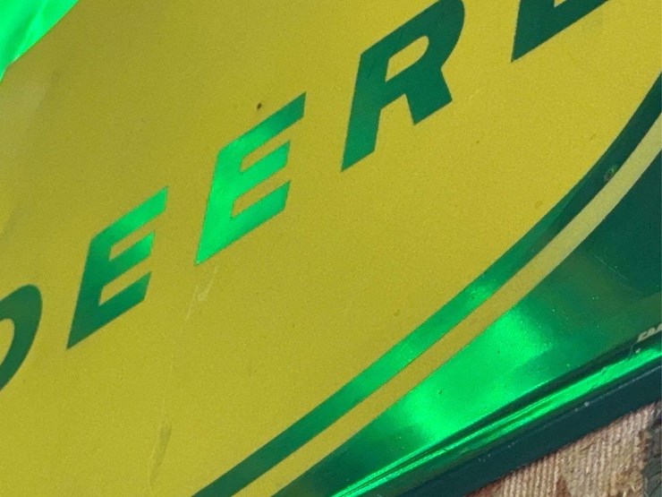 john-deere-four-legged-reflective-sign-image-9