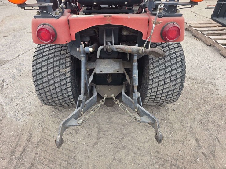 2005-massey-ferguson-gc2300-image-19
