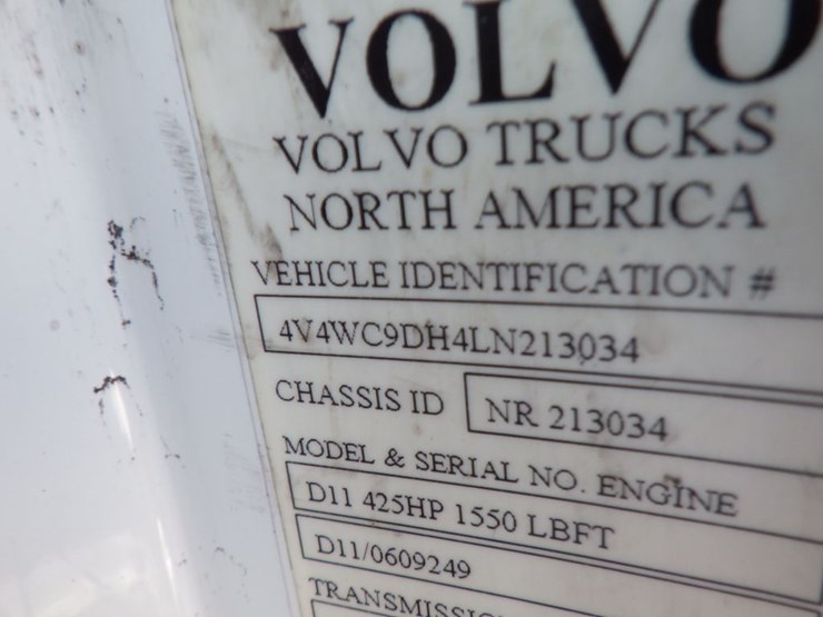 2020-volvo-vnr300-image-15