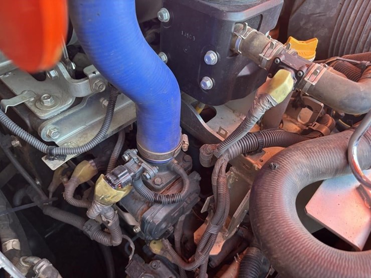 2017-kubota-svl95-2s-image-34