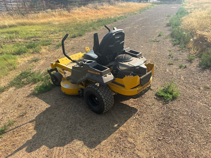 hustler-zero-turn-mower-image-6