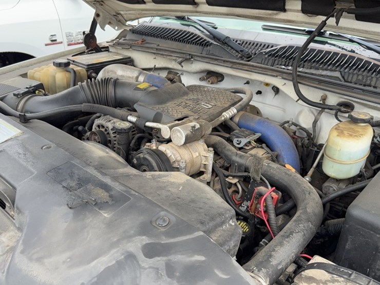 2001-gmc-3500-image-19