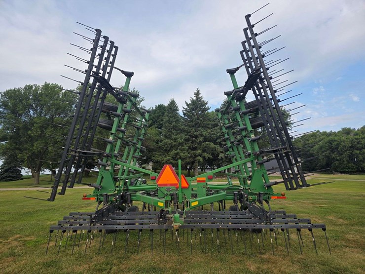 john-deere-2210-image-28