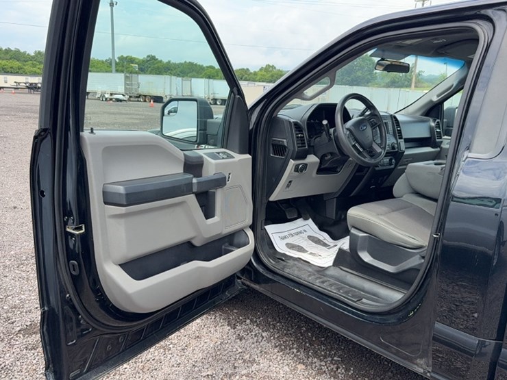 2018-ford-f150-image-16