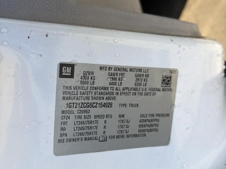 2012-gmc-sierra-2500hd-image-21