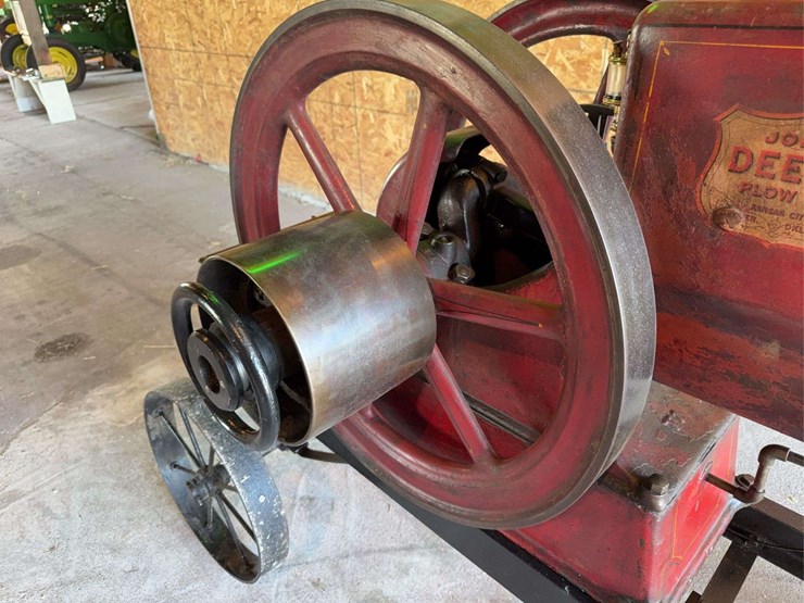 "rare"-stover-john-deere-plow-company-4-horse-hit-and-miss-engine-and-cart-image-4
