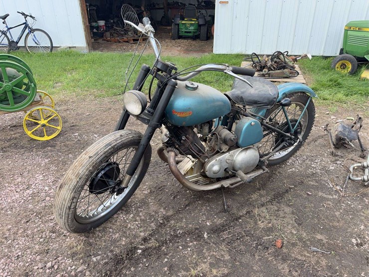 panther-motorcycle-image-2