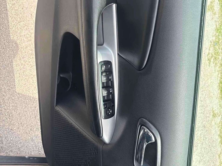 2015-dodge-journey-image-24