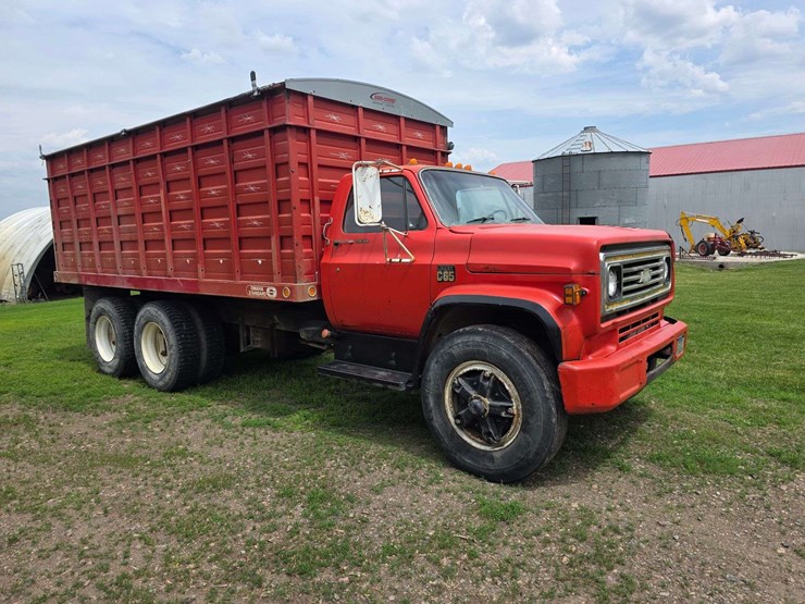 1974-chevrolet-c65-image-9