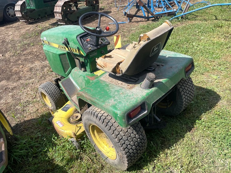 john-deere-318-image-6