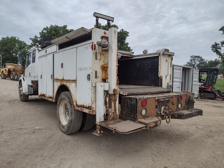 freightliner-fl70-image-45