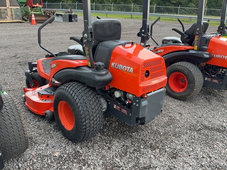 kubota-zd326-image-9