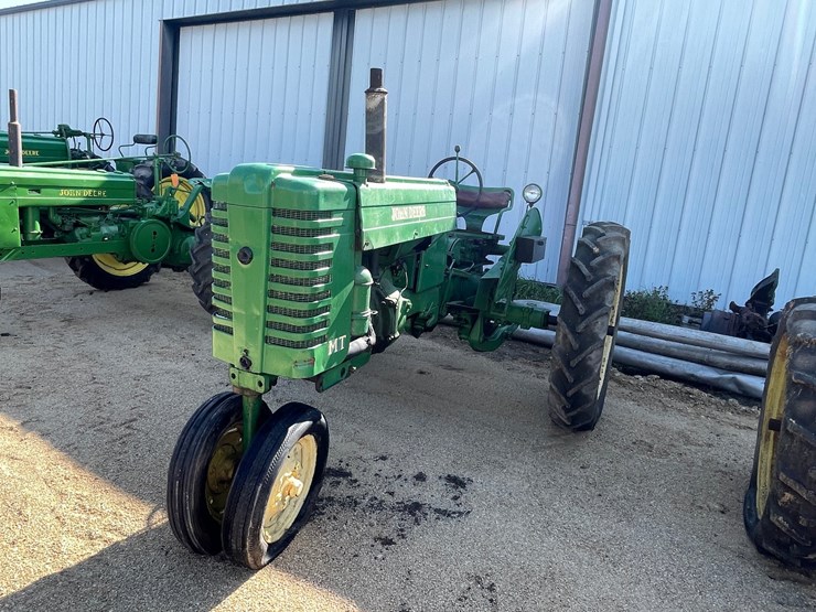 john-deere-mt-image-1