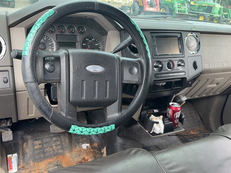 2010-ford-f250-image-19