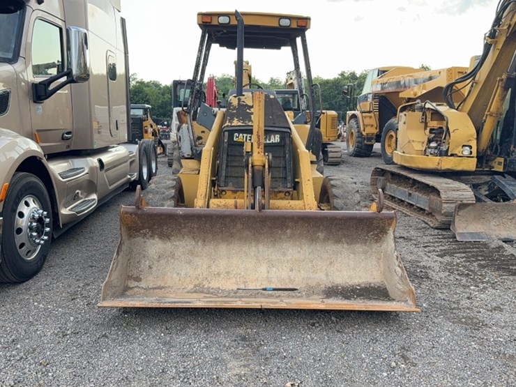 caterpillar-416c-image-2