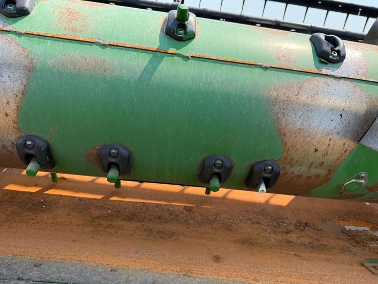 john-deere-630f-image-27