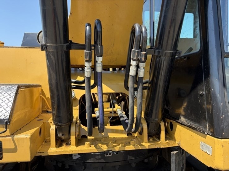 1990-caterpillar-el300b-image-11