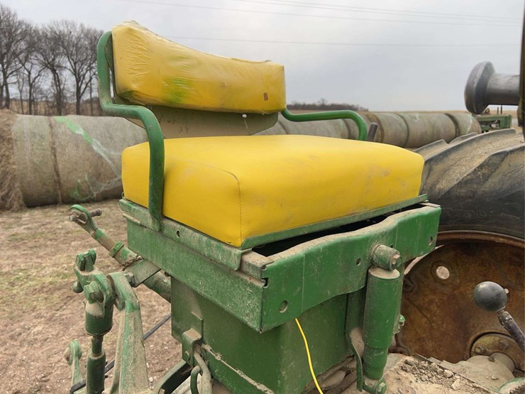 john-deere-70-image-28