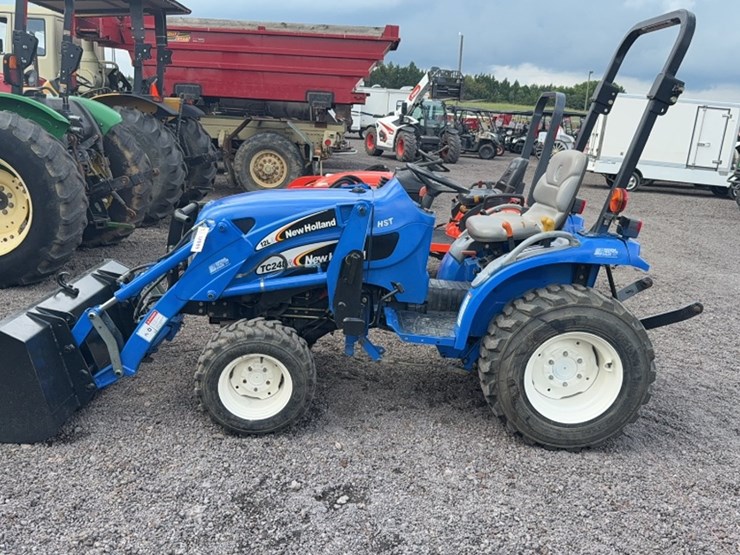 new-holland-tc24da-image-12