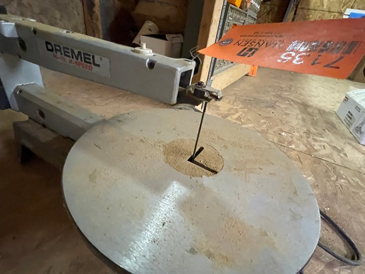 #7135-•-dremel-scroll-saw-image-6