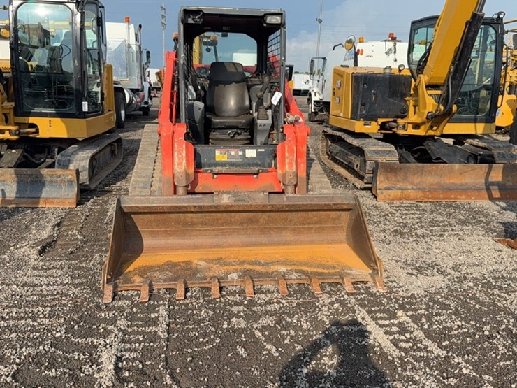 kubota-svl97-2-image-2