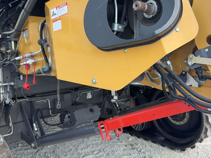 2021-claas-lexion-760-image-42