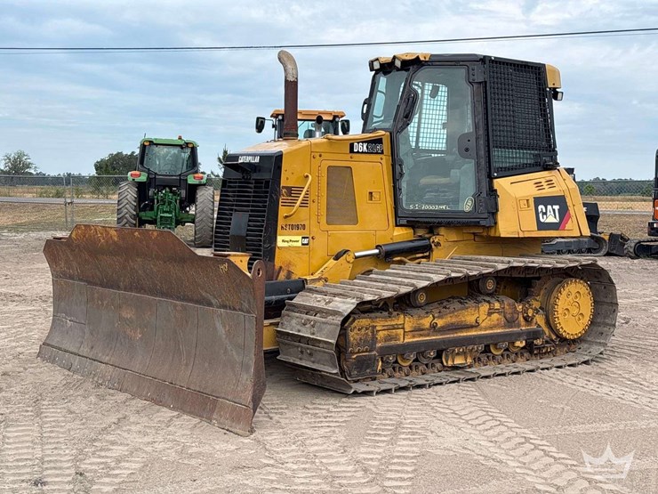 2015-caterpillar-d6k2-lgp-image-1