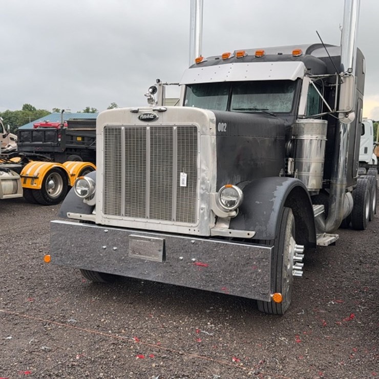 PETERBILT 379