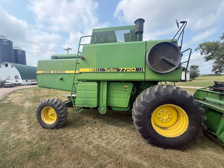 john-deere-7720-image-4