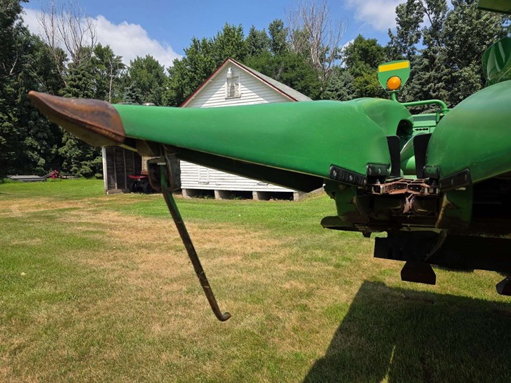 2013-john-deere-608c-image-27