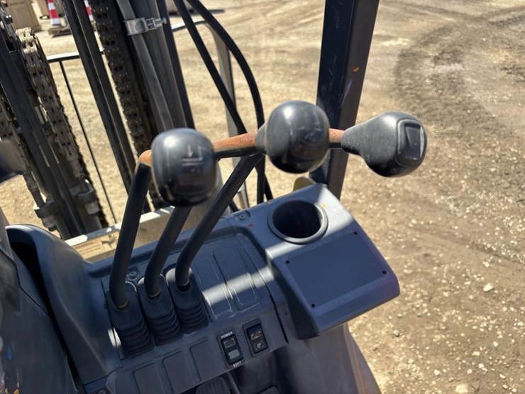 2016-caterpillar-2c6000-image-25