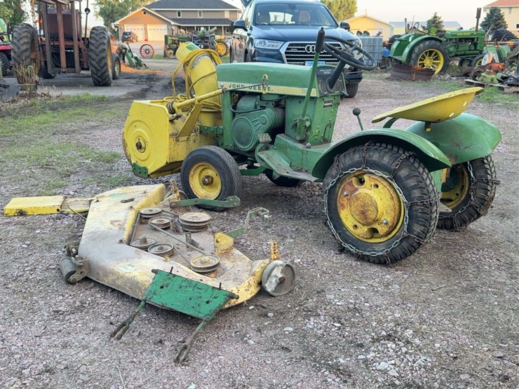john-deere-110-image-3