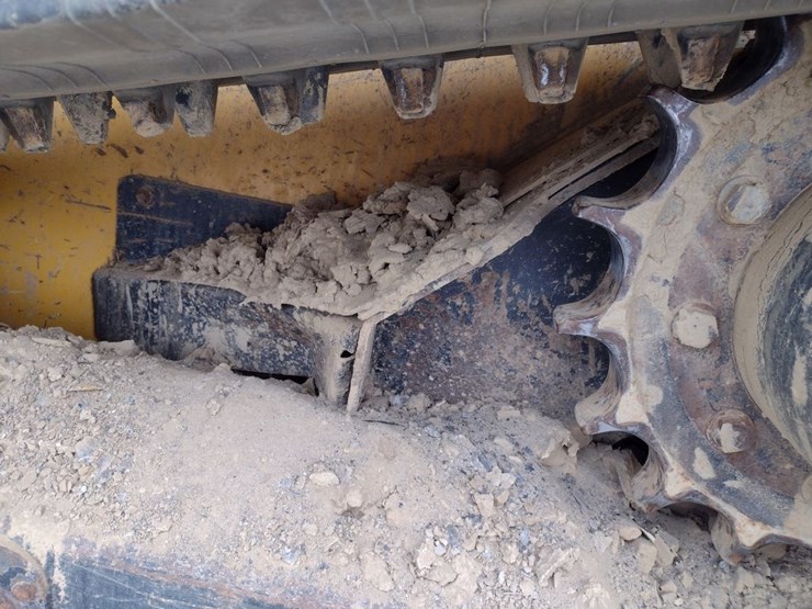 deere-331g-image-16