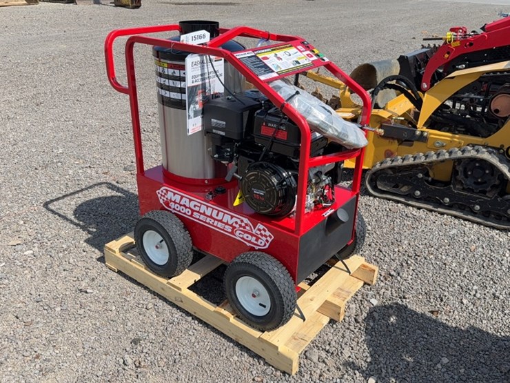 #2055-•-magnum-4000-series-heated-pressure-washer-image-4