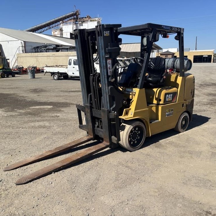 2020 CATERPILLAR GC40K