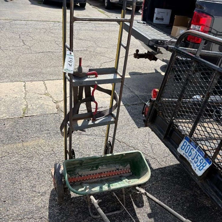 Appliance dolly and fertilizer spreader