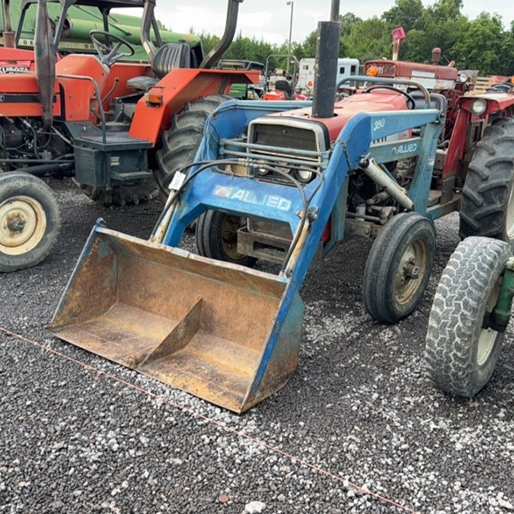 MASSEY-FERGUSON 245