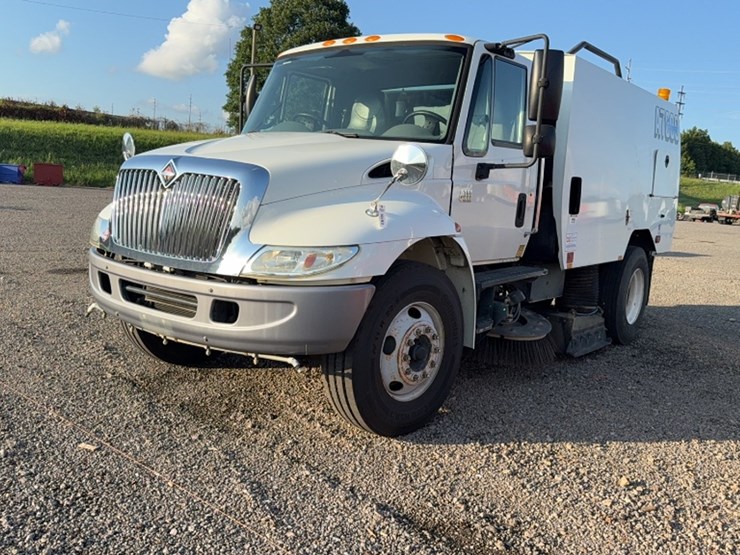 2007-international-durastar-4300-image-1