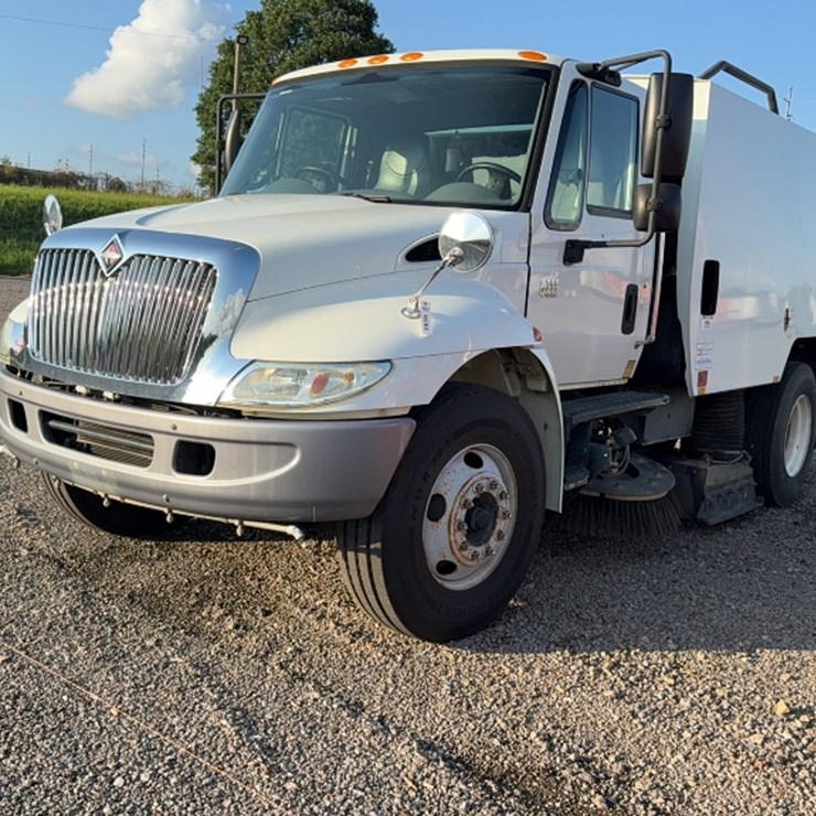 2007 INTERNATIONAL DURASTAR 4300