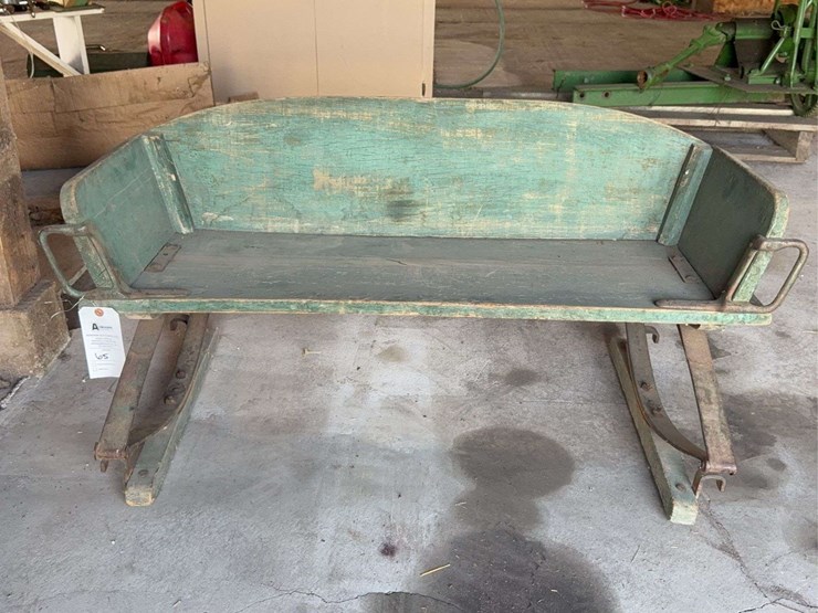 john-deere-buckboard-wagon-bench-seat-image-1