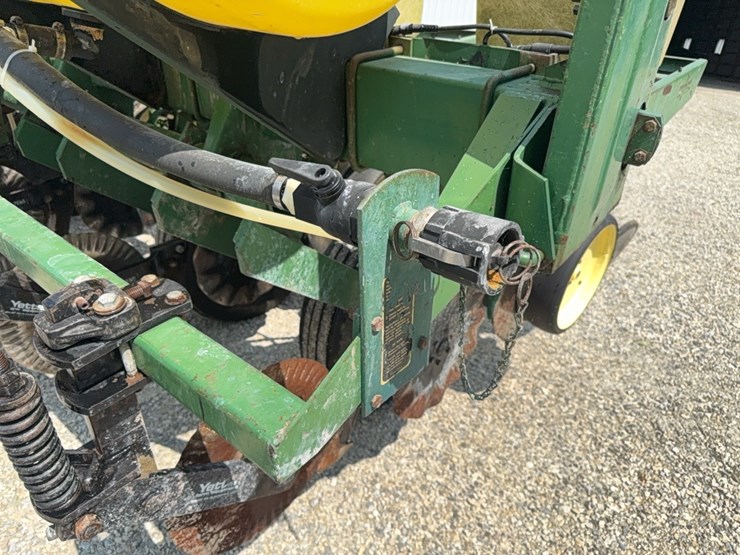 john-deere-7000-image-23